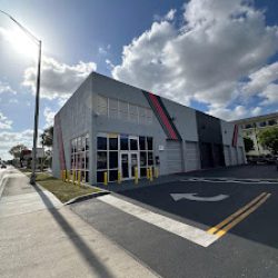 Negocio Armstrong Auto Care Of Virginia Gardens