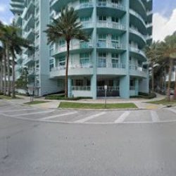 Negocio At The House Miami Lawn Service Llc..