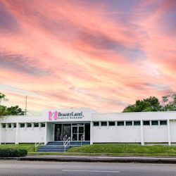 Negocio Beautyland Plastic Surgery