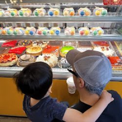 Negocio Bonjour French Bakery & Cafe - Kendall