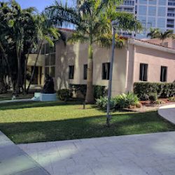 Negocio Brickell Bay Hall
