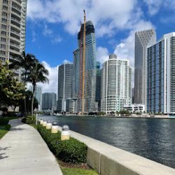 Negocio Brickell Key Park