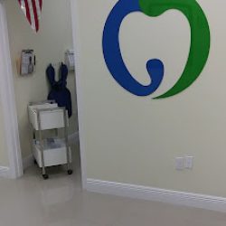 Negocio Cano Dental - Little Havana