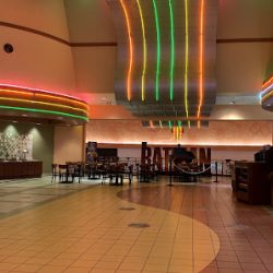 Negocio Cmx Cinemas Dolphin 19
