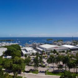 Negocio Courtyard Miami Coconut Grove