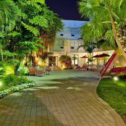 Negocio Dorchester Miami Beach Hotel & Suites