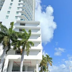 Negocio Downtown Retreat