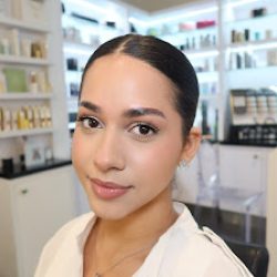 Negocio Face. Brow & Beauty Bar