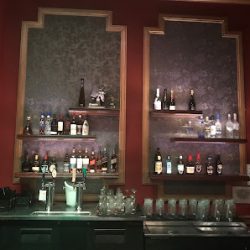 Negocio Flamingo Theater Bar