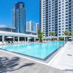 Negocio Global Luxury Suites Downtown Miami