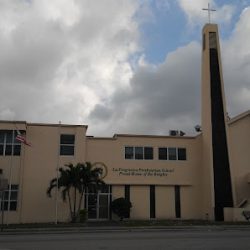 Negocio La Progresiva Presbyterian School