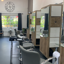 Negocio L'atelier Privé Salon