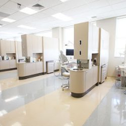Negocio Leon Medical Centers - Flagler