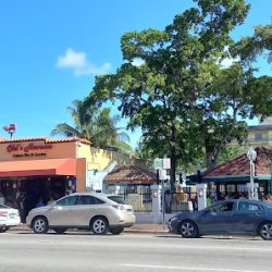 Negocio Little Havana To Go Market Place
