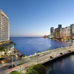 Negocio Mandarin Oriental, Miami