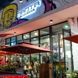 Negocio Manta Peruvian Restaurant