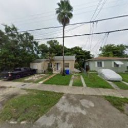 Negocio Marconi's Pool Services
