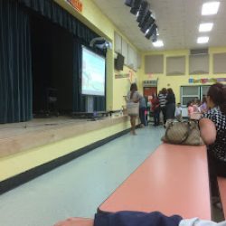 Negocio Maya Angelou Elementary School