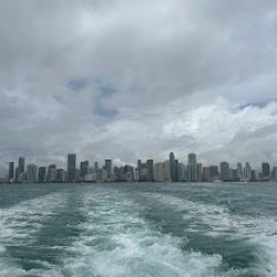 Negocio Miami River Boat Rental