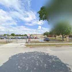 Negocio Miami Springs Adult School