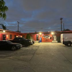 Negocio Motel 77