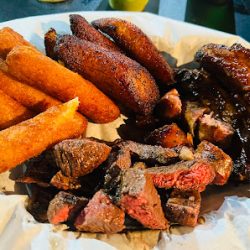 Negocio Mr. Right Barbecue & Grill