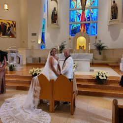 Negocio Our Lady Of The Divine Providence Catholic Church