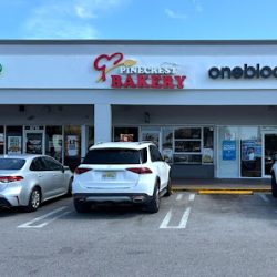 Negocio Pinecrest Bakery - Bird Road East