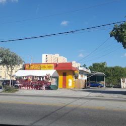 Negocio Riviera Super Market