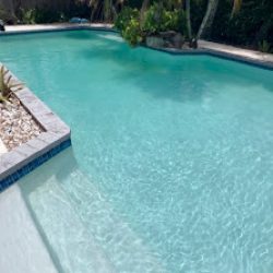 Negocio Soaky Pool Services