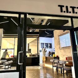 Negocio T.i.t.t.s Chicken