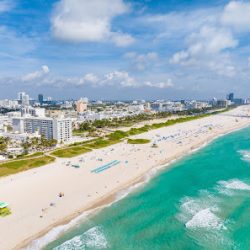 Negocio The Savoy Hotel & Beach Club ~ Miami Beach