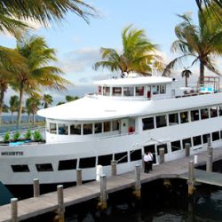 Negocio Tikki Beach Charters