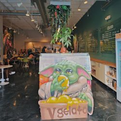 Negocio V Gelato & Cafe